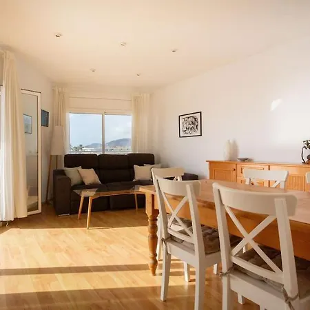Sunset Oceanfront Apartment Castelldefels